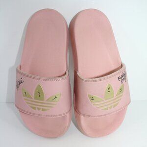 Adidas Women's ADILETTE LITE Mauve Slides Size 5 Signed Gymnast Madi Dagen & Kik